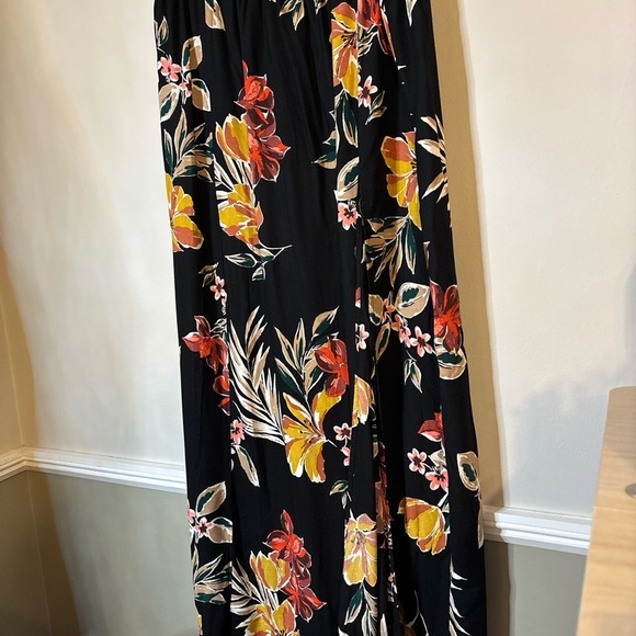 Patrons of Peace Black Floral Maxi Skirt | Boho Autumn Flowy | Large - Picture 5 of 11